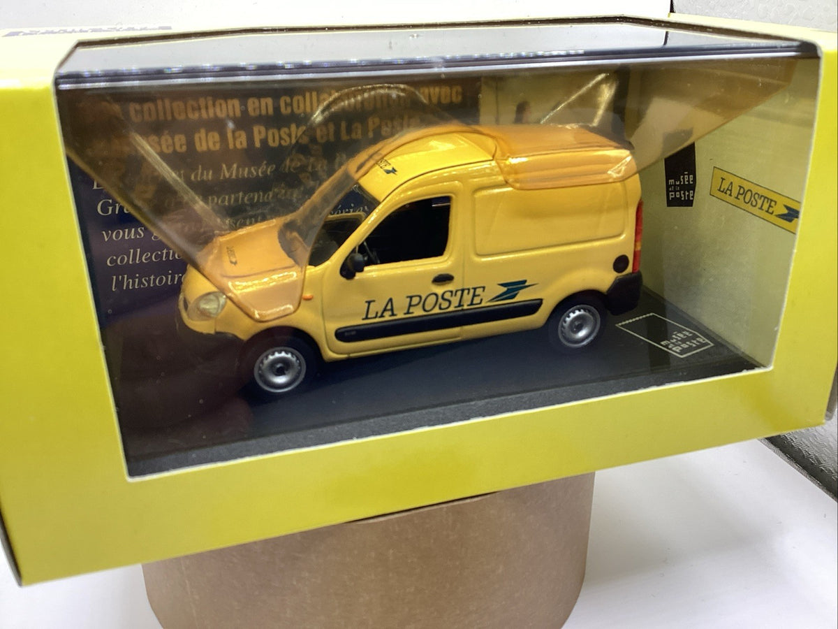 Atlas 1/43 Collection Véhicules Postaux La poste  , Renault Kangoo 2003